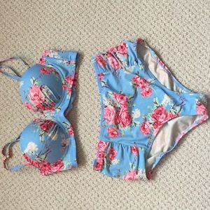 Betsy Johnson size medium swimsuit